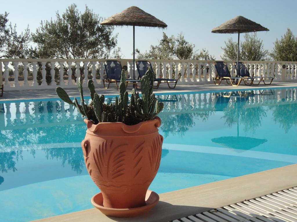 بيريفولّوس Nikolas Villas الغرفة الصورة